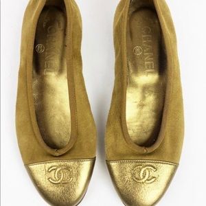 🌟🌟ISO🌟🌟CHANEL gold bronze suede ballet flat